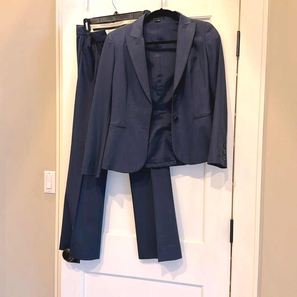 Theory Wool Lightweight Indigo Pants Suit size 2